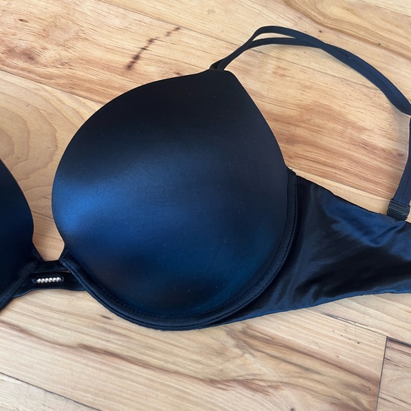 Victoria’s Secret Padded Push-up Convertible Bra - Picture 4 of 7